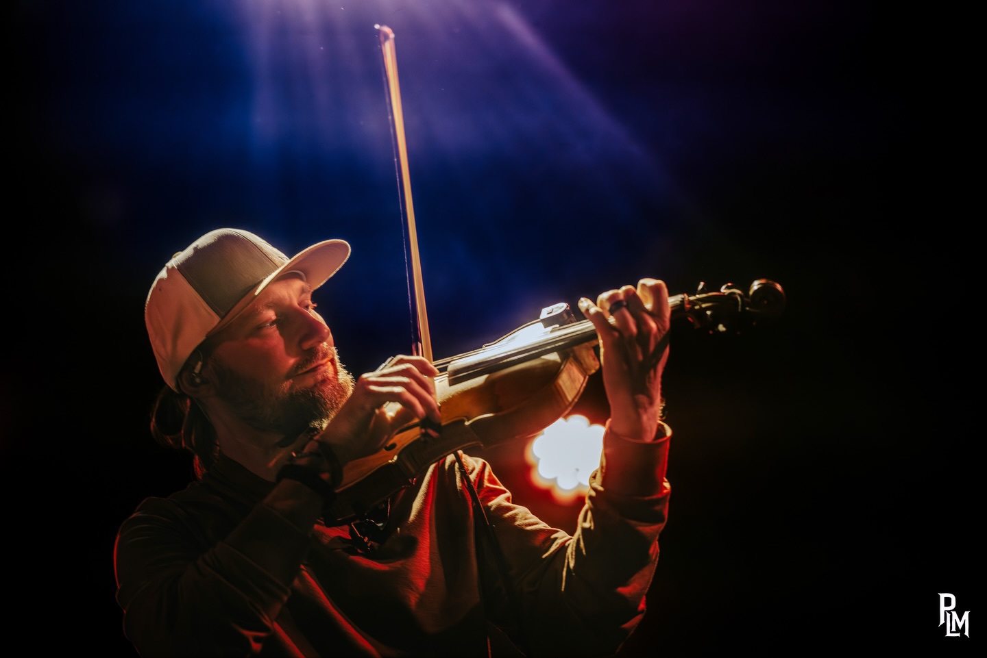 You can take the boy out of Texas, but Texas never lets go. Back in Coleman’s hometown, and it feels like it.

Houston tonight at @theheightstheater with @thefretliners + tomorrow at @luckenbachtexas 🎻

📸 @westinski